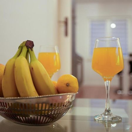 Apartman Mia With Pool1 Split Kültér fotó