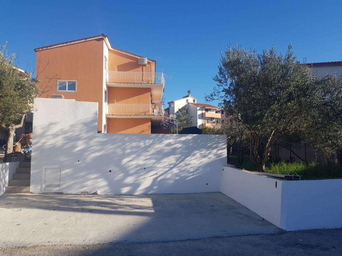 Apartman Mia With Pool1 Split Kültér fotó