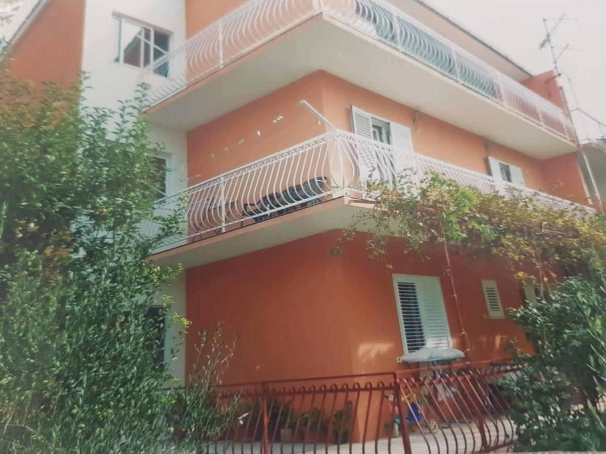 Apartman Mia With Pool1 Split Kültér fotó