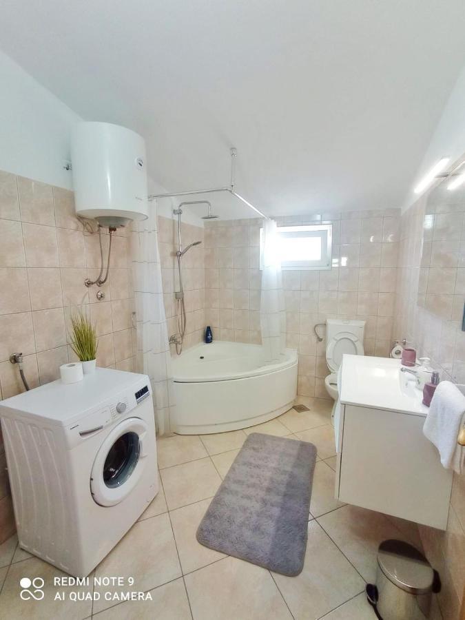 Apartman Mia With Pool1 Split Kültér fotó