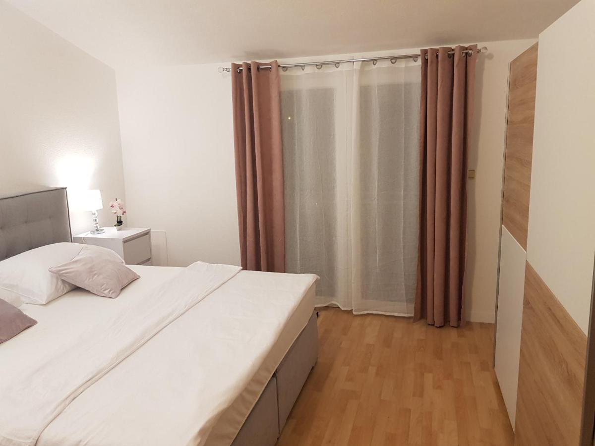 Apartman Mia With Pool1 Split Kültér fotó