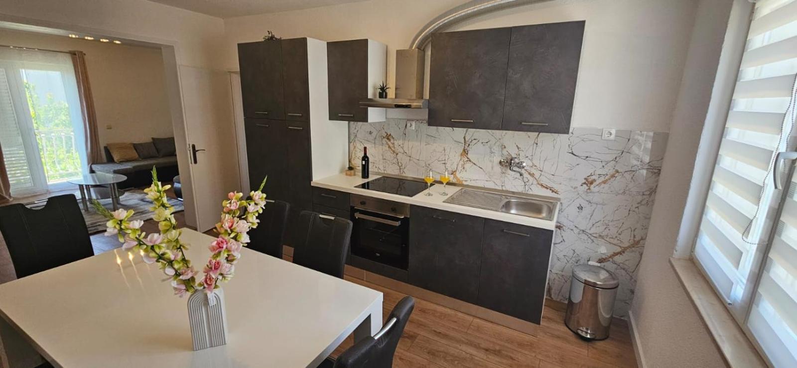 Apartman Mia With Pool1 Split Kültér fotó