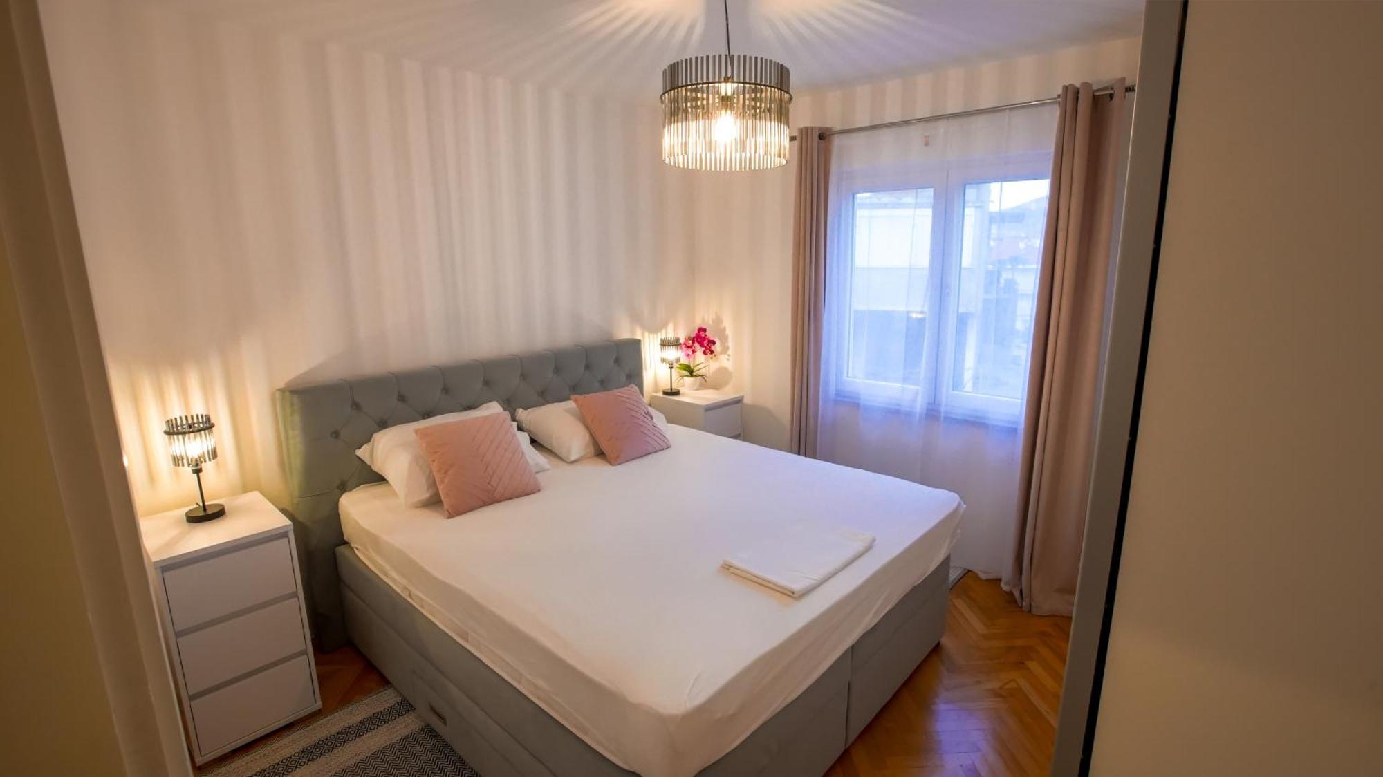 Apartman Mia With Pool1 Split Kültér fotó