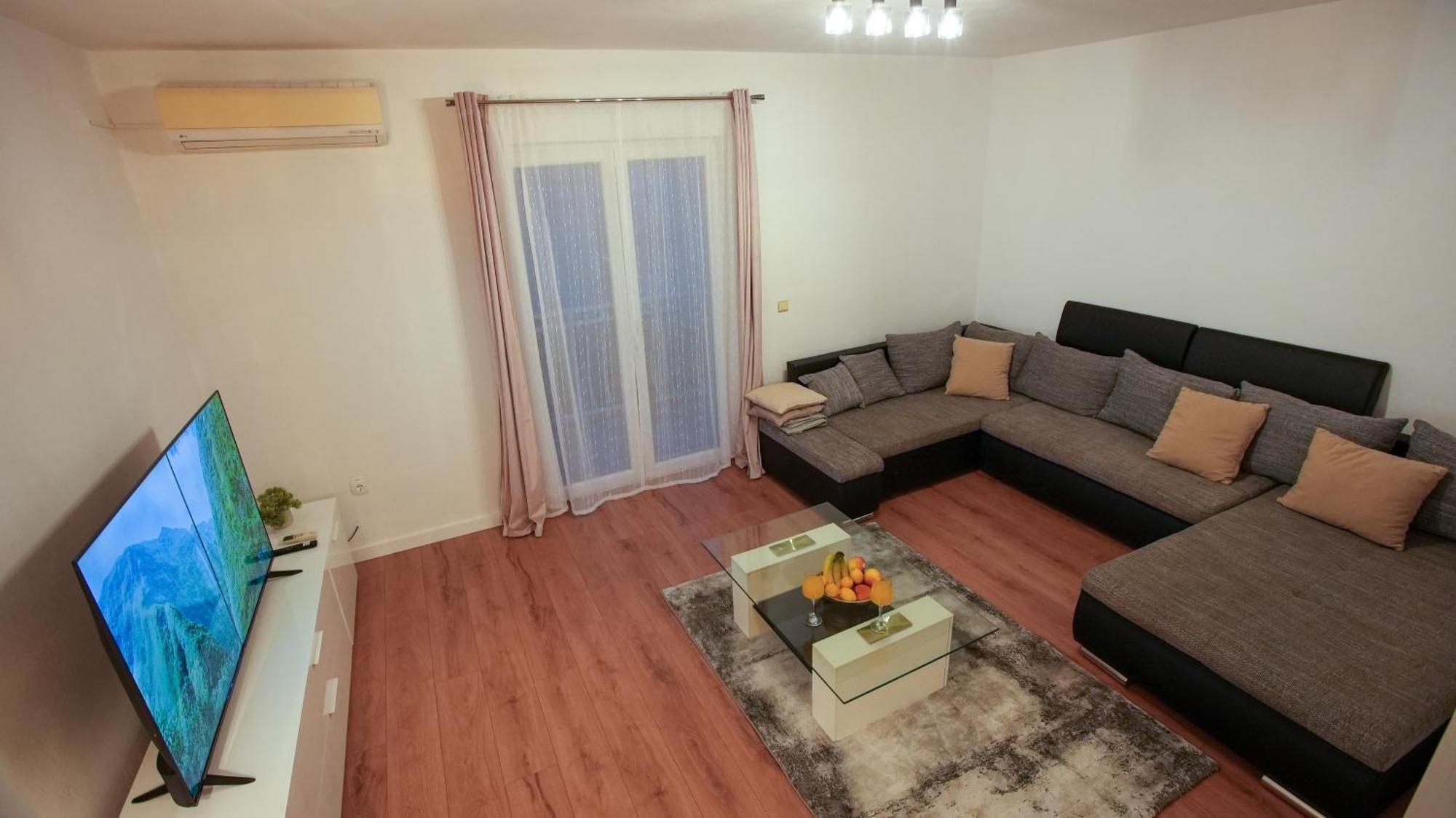 Apartman Mia With Pool1 Split Kültér fotó
